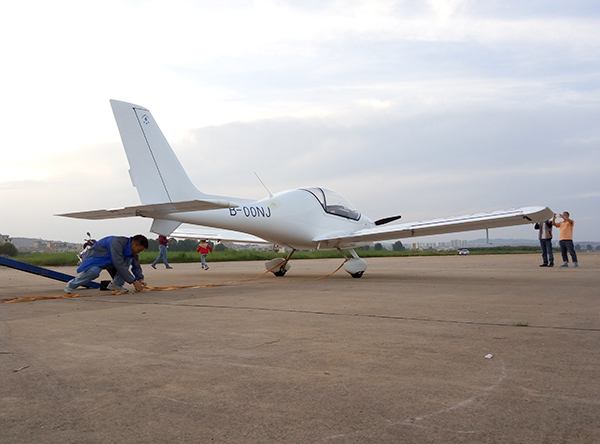beat365官网SA60L-T高原版轻型运动飞机成功审定试飞