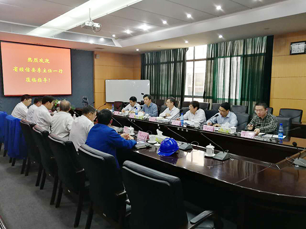 湖南省经信委党组副书记、副主任李志坚到beat365官网现场办公