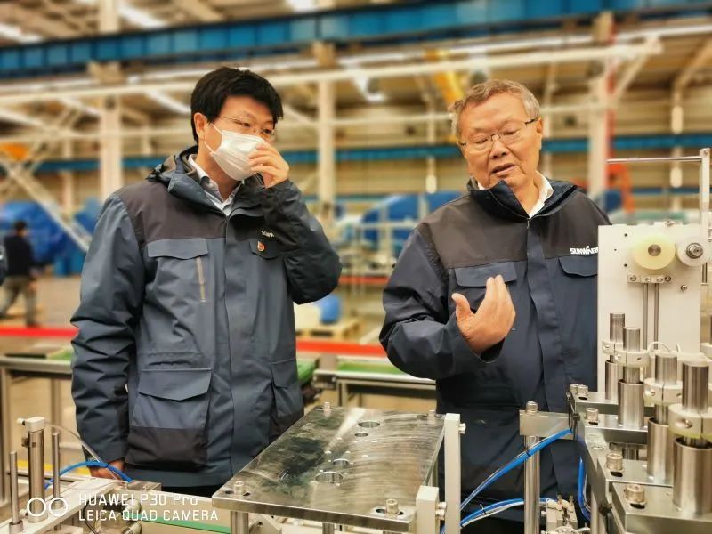 董事长启封beat365官网第一个成品口罩