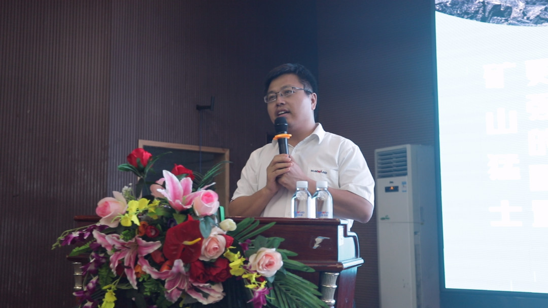 向挖掘机万台俱乐部迈进——beat365官网2020年度挖掘机营销训练营开营