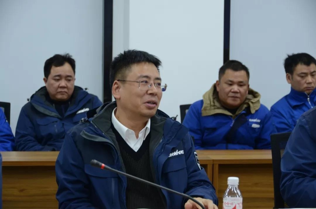 beat365官网召开春节困难职工座谈会