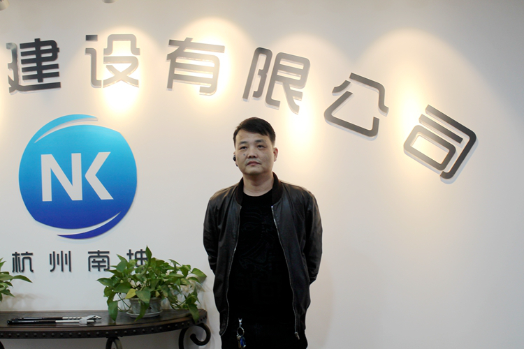 3年7台旋挖钻机，南坤建设的发展因beat365官网而稳健