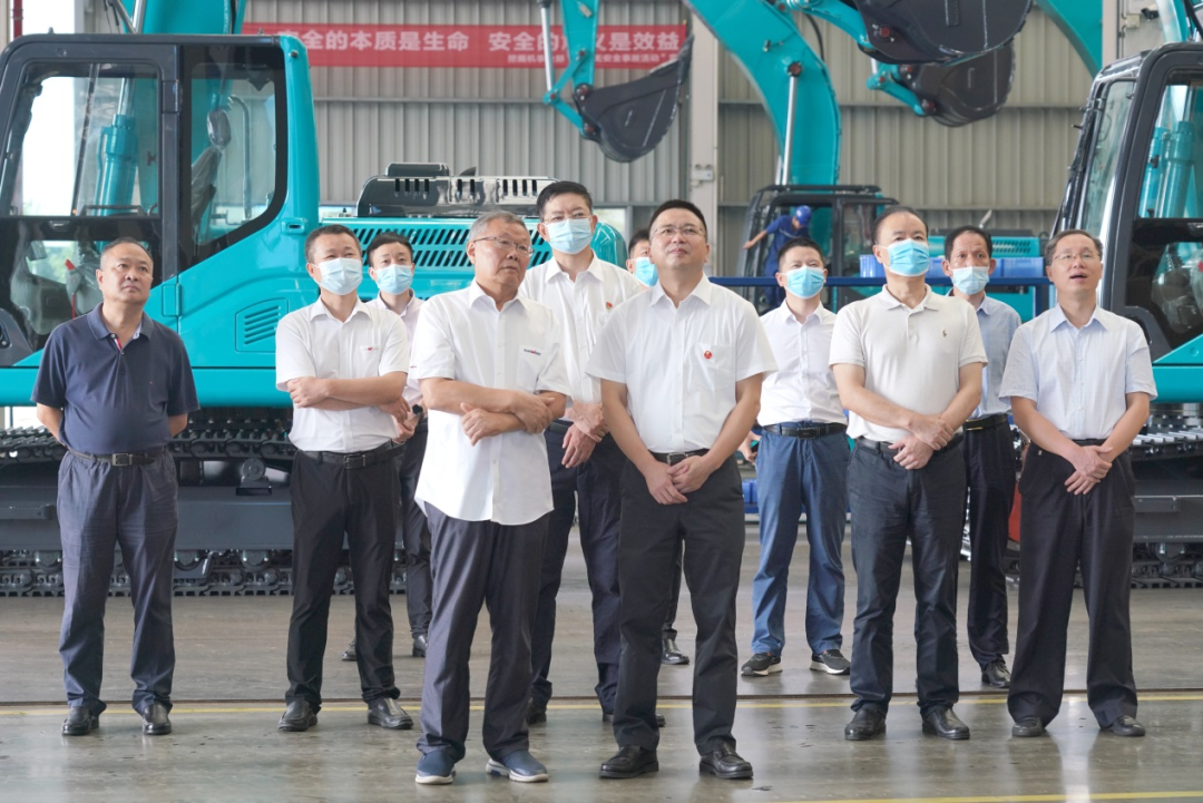 长沙市委常委、市纪委书记胡卫兵考察调研beat365官网