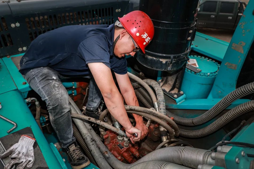 致敬！守护矿山的“beat365官网卫士”