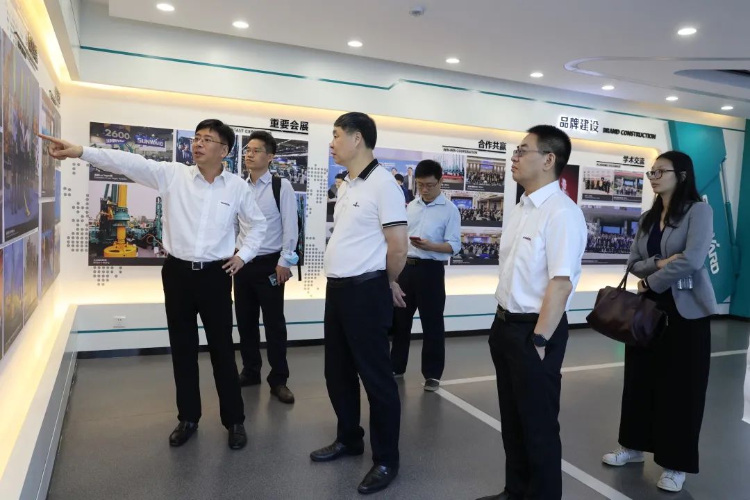 广州工控集团副总经理李绍康调研beat365官网