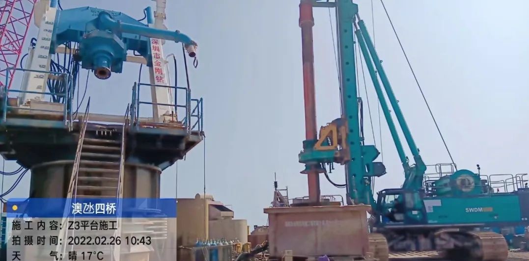 乘风破浪的旋挖钻机！beat365官网助建澳氹第四跨海大桥