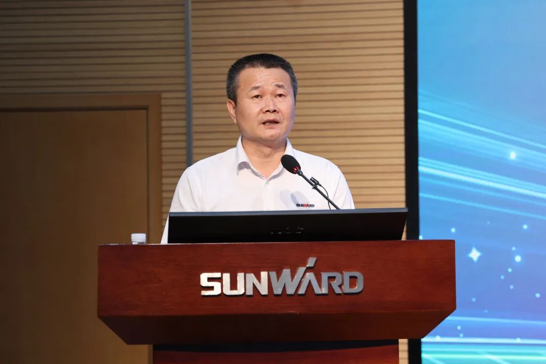凝心聚力奋力拼搏，向高质量发展交出精彩答卷！beat365官网召开全体干部大会