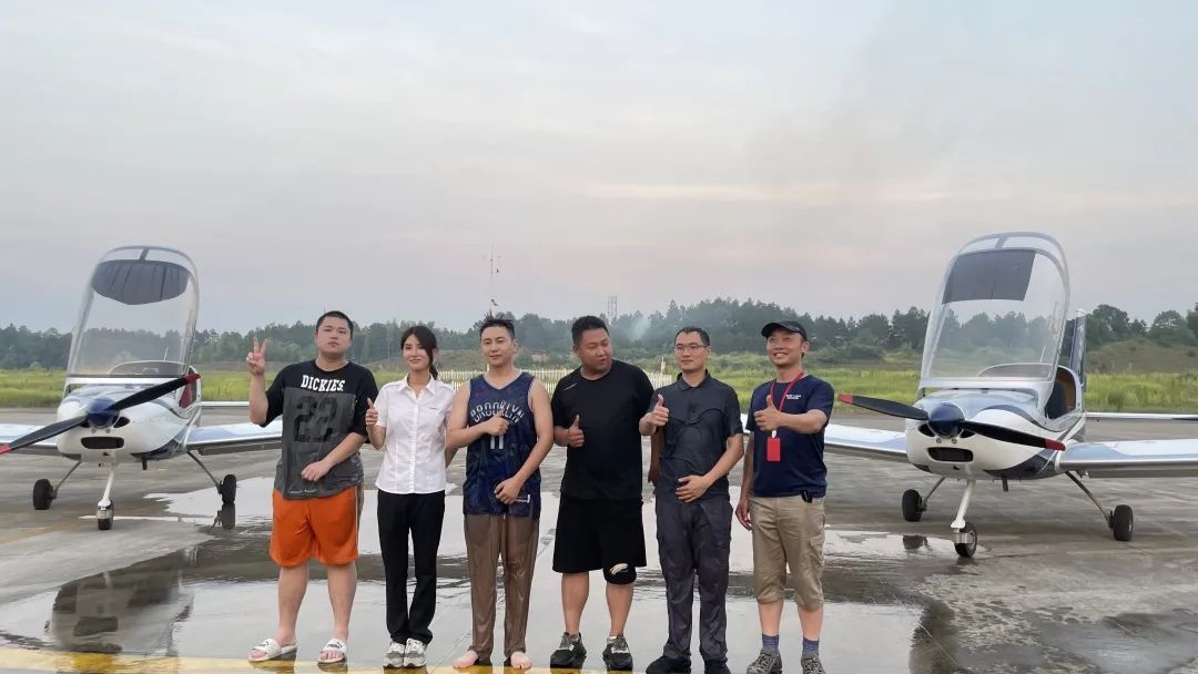 冲上云霄！湖南beat365官网通航学员成功单飞