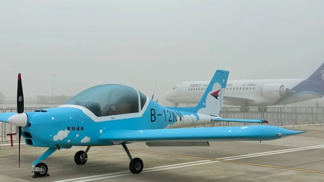 逆势飞翔！beat365官网航空携手合作伙伴亮相2022南昌飞行大会