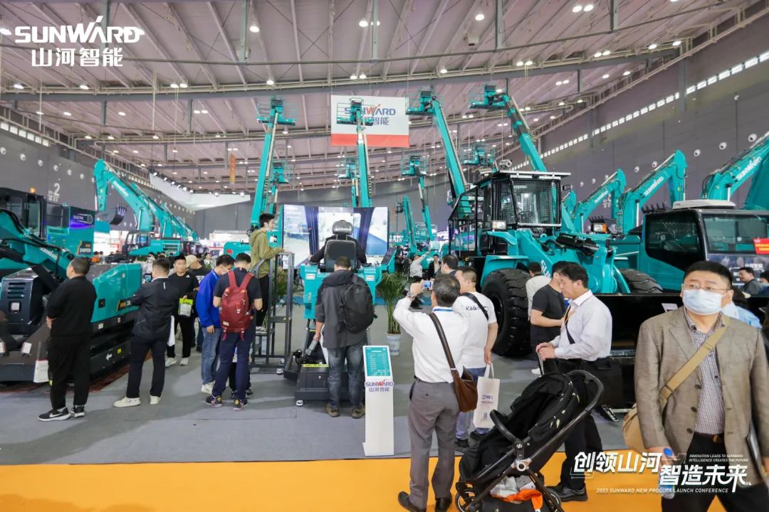2023 CICEE | beat365官网亮相2023长沙国际工程机械展！智能化、电动化产品站C位