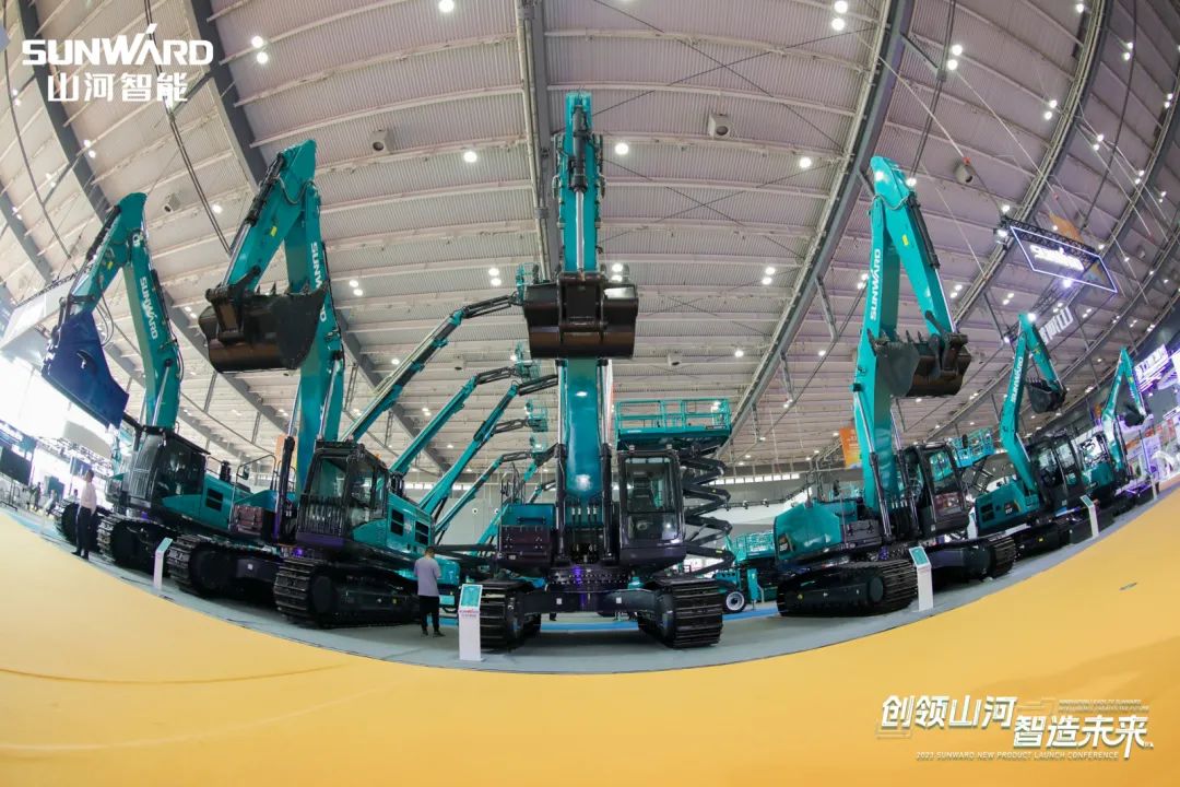 闪耀2023 CICEE!看beat365官网“明星产品”有多“炫”