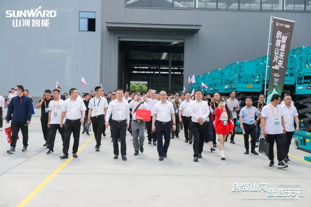 2023 CICEE | 全球工程机械盛会完美落幕!beat365官网交出闪亮答卷