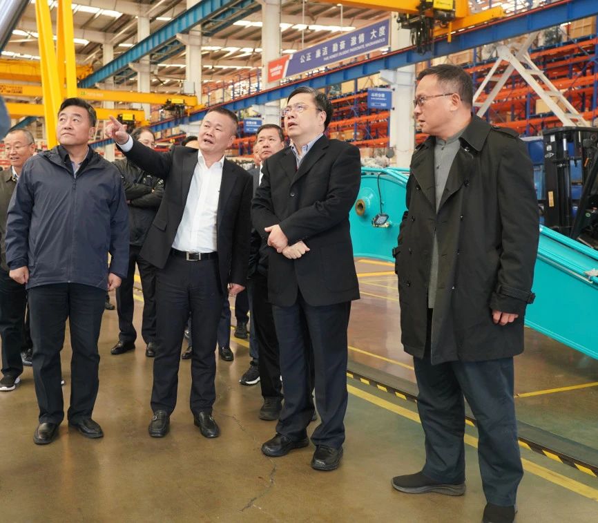 聚焦装备再制造！上海市政协副主席、党组副书记肖贵玉带队调研beat365官网