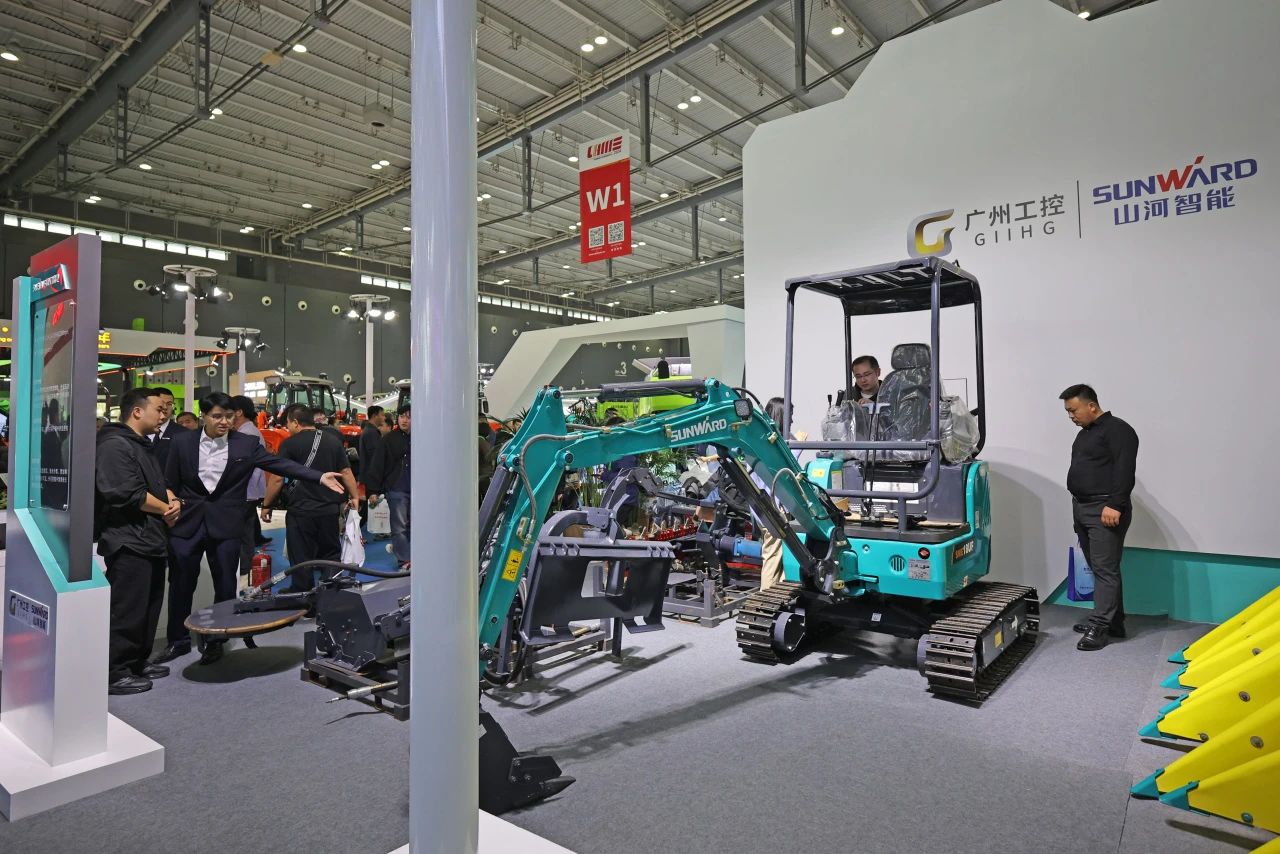 聚焦智能化、无人化!beat365官网携多款产品亮相2024中国国际农业机械展