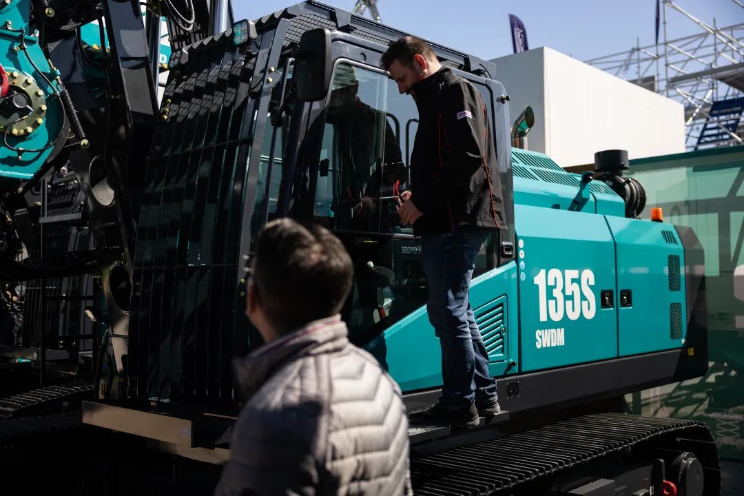 Bauma 2025 | 高端定制!beat365官网Pro系列旋挖钻机燃爆全场