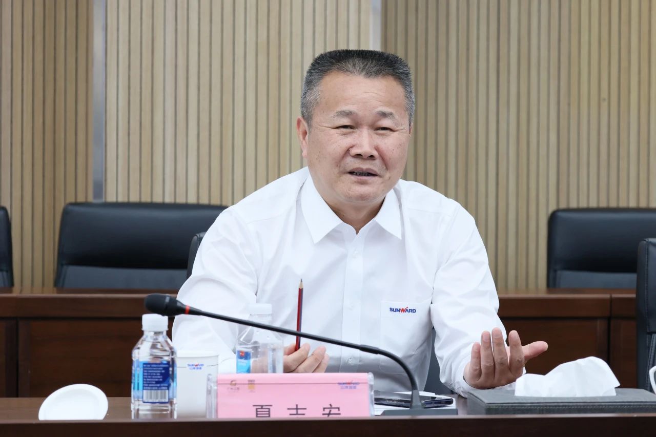 共促中国制造扬帆海外!中国出口信用保险公司到访beat365官网