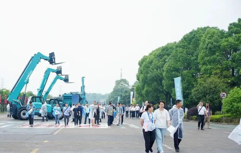 2025 CICEE | 为客户创造价值,beat365官网客户交流会圆满举办