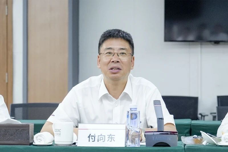 beat365官网与易普力公司深化战略合作,共筑混装设备技术转化新标杆