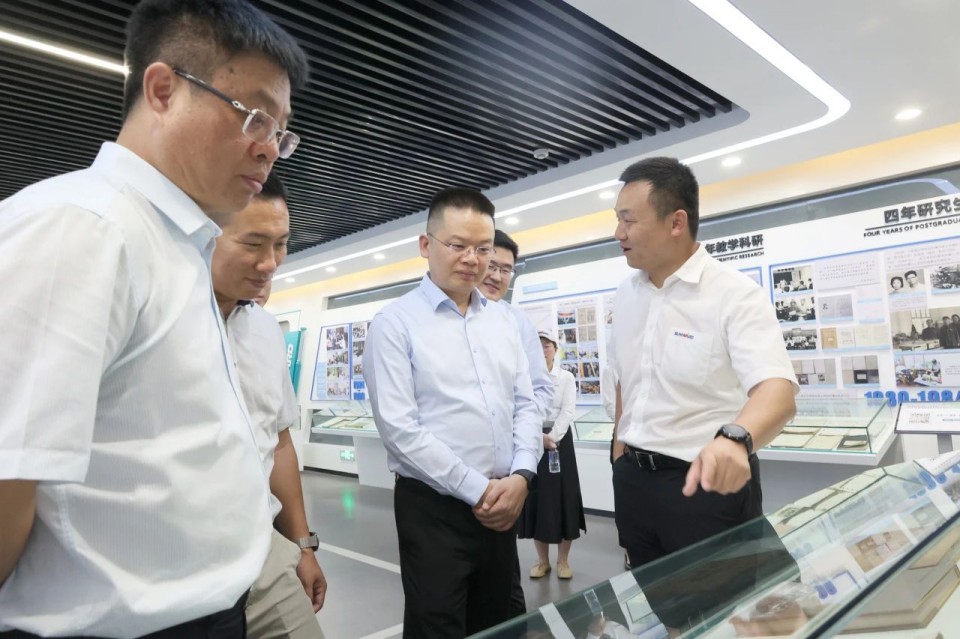 共商合作，建华控股有限公司董事长汪贵华到访beat365官网