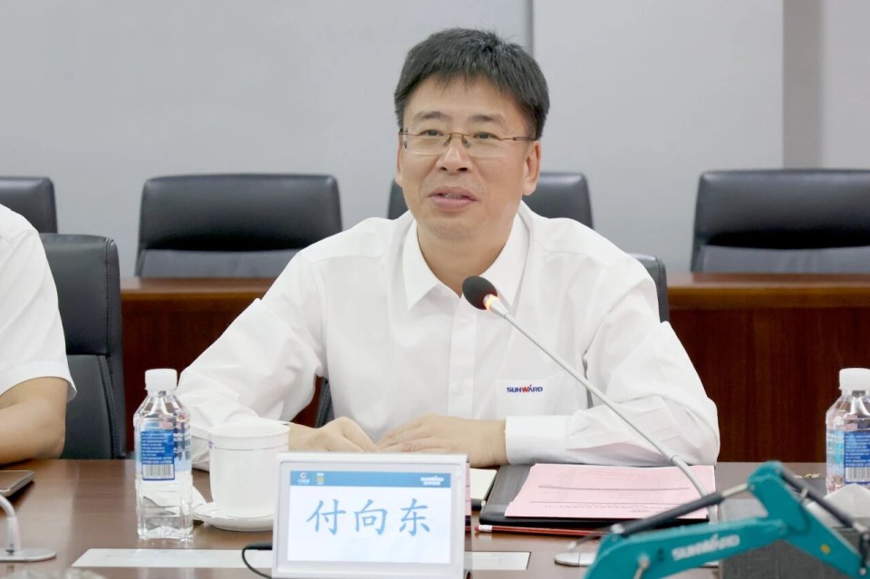 中国煤炭地质总局局长马刚到访beat365官网，共谋绿色智能矿山装备发展新路径